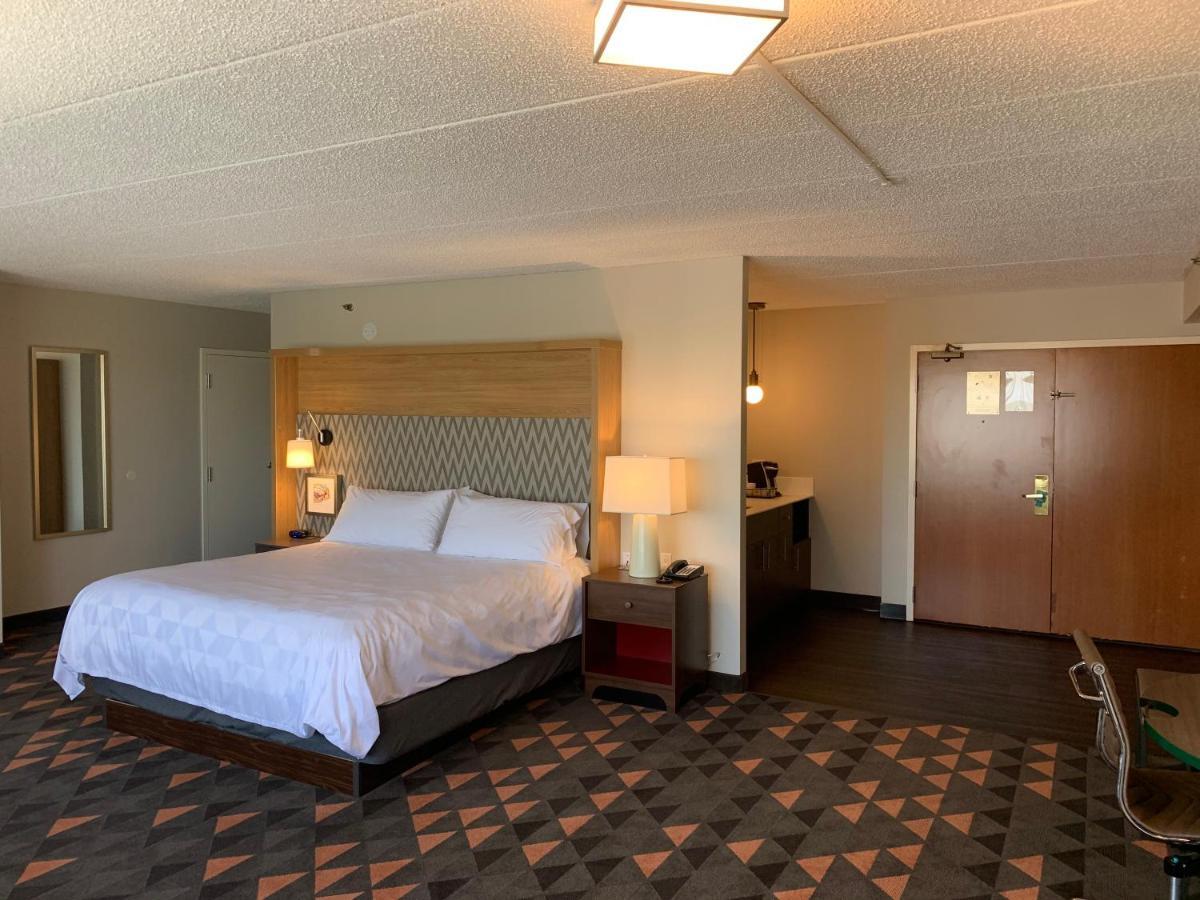 Holiday Inn Chicago Nw Crystal Lk Conv Ctr By Ihg Crystal Lake Eksteriør bilde